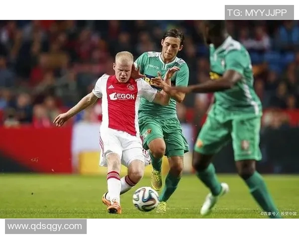 埃因霍温青年队迎战马斯特球队全力争胜展现青春风采